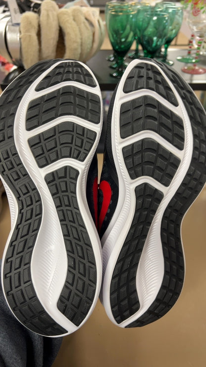 Nike Sneakers Mens 9