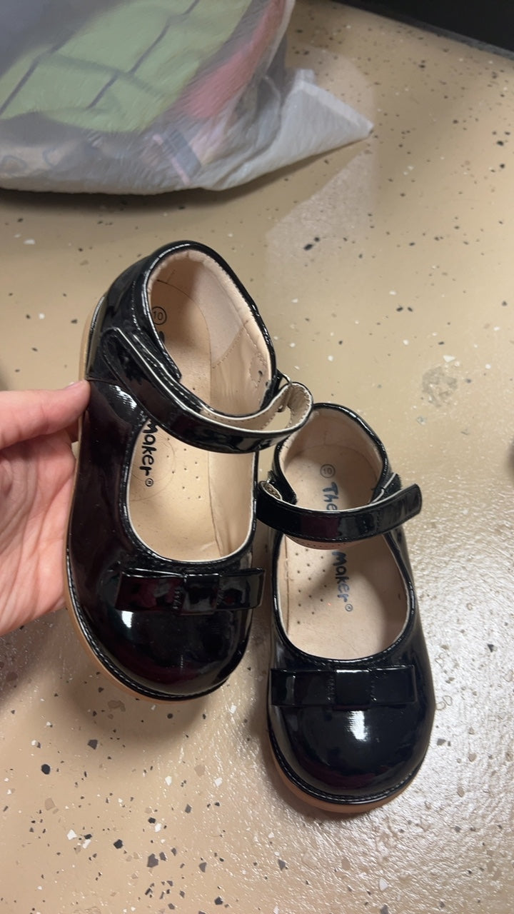 Doll Maker Shoes Youth 10