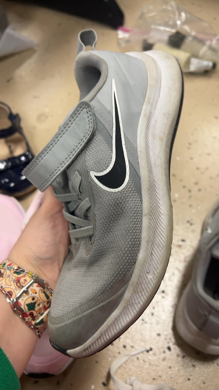 Nike Sneakers Youth 2.5