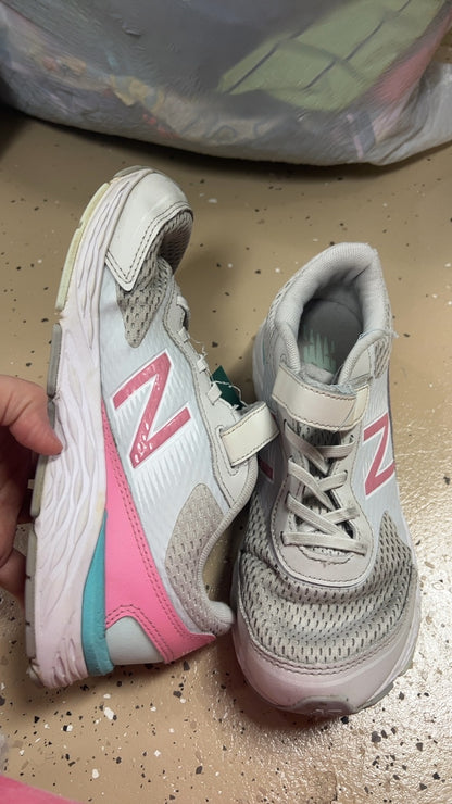 New Balance Sneakers Youth 5