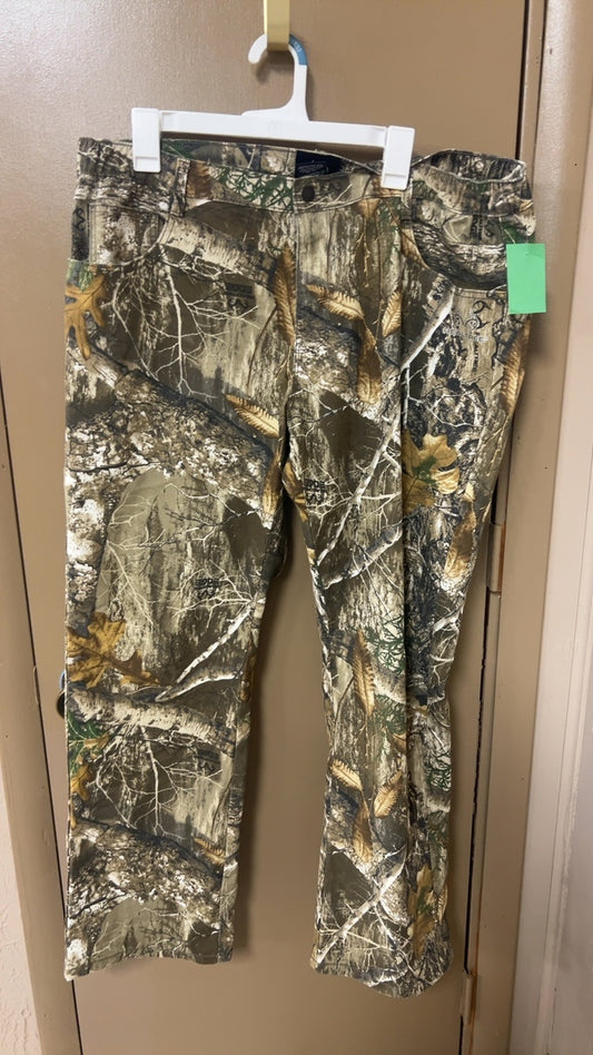 Realtree Pants Large