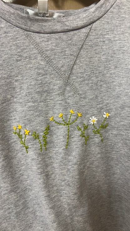 Embroidered Flower Sweater Small