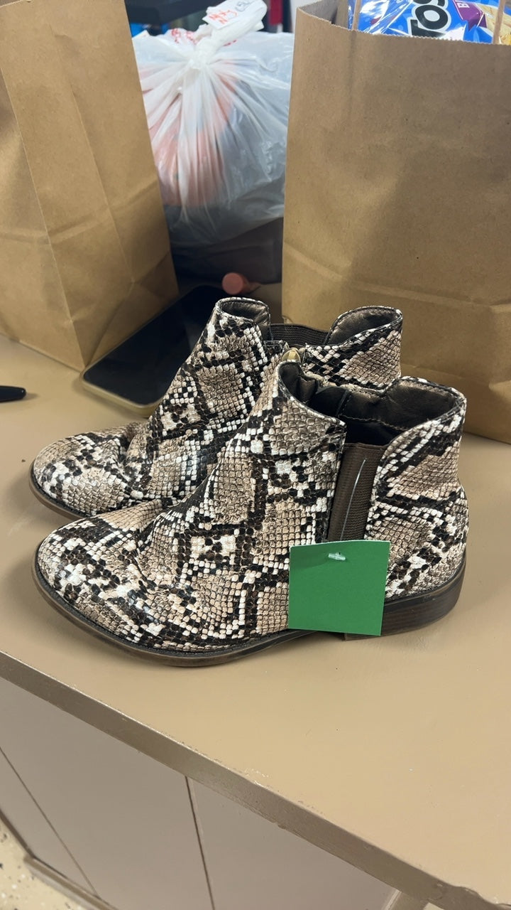 Justice Boots Youth 3