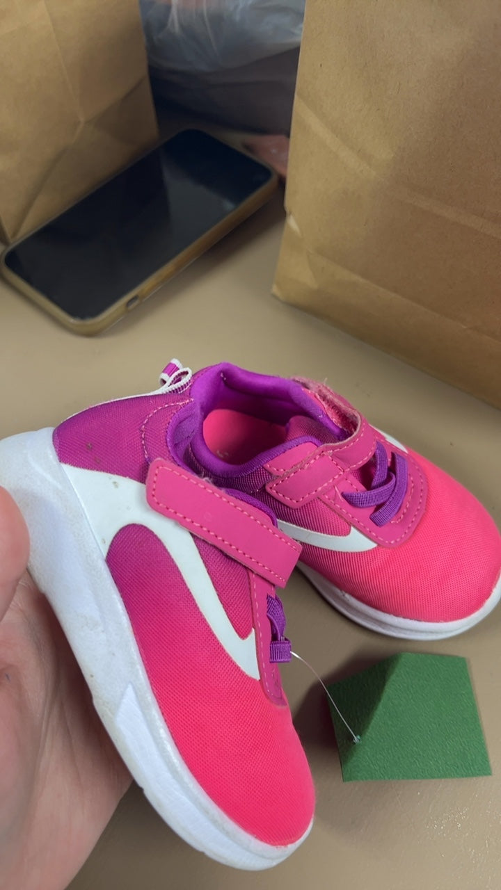 Sneakers Youth 6 pink and purple