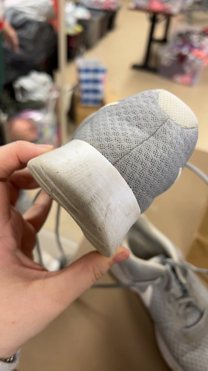 Nike Sneakers 6 gray