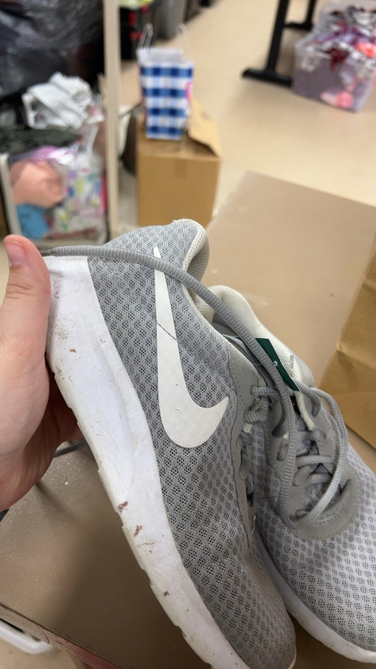 Nike Sneakers 6 gray