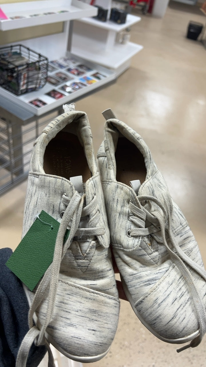 Toms Sneakers 7.5
