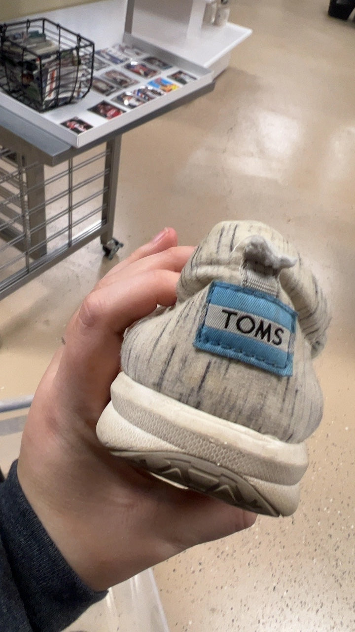 Toms Sneakers 7.5