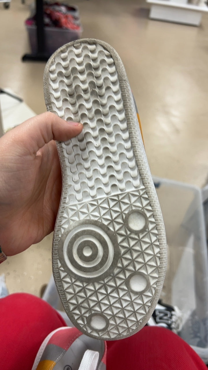 Pencil Sneakers 6