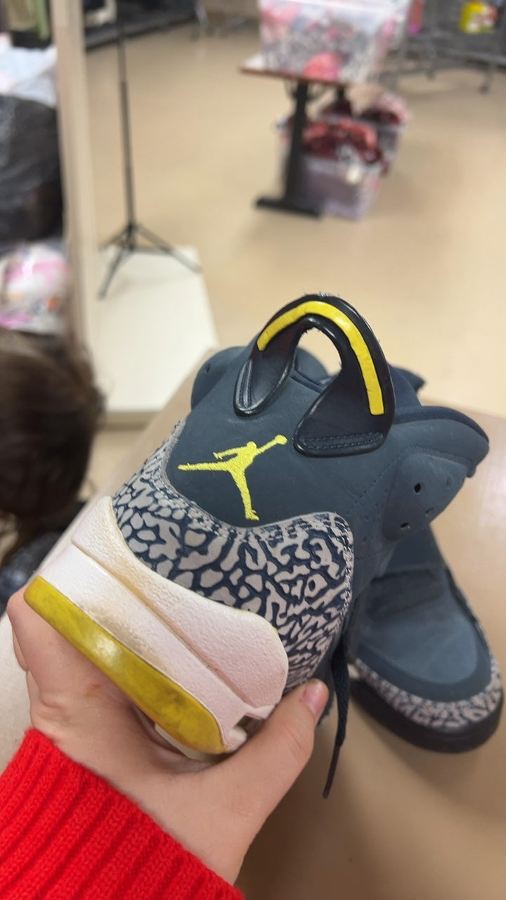 Jordan Sneakers Youth 7