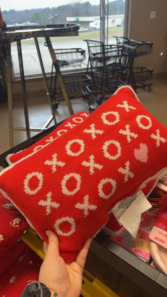 Pillow XO