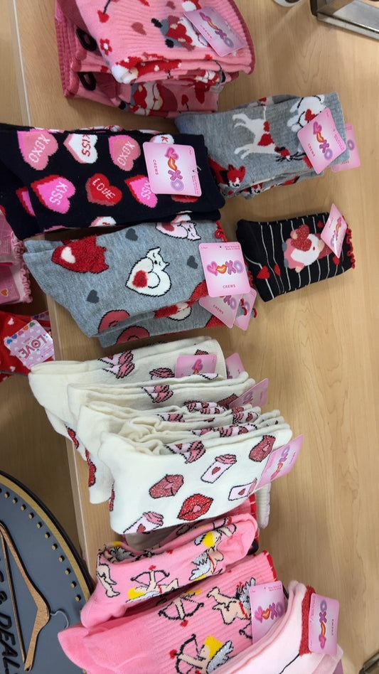 XOXO Crews Socks