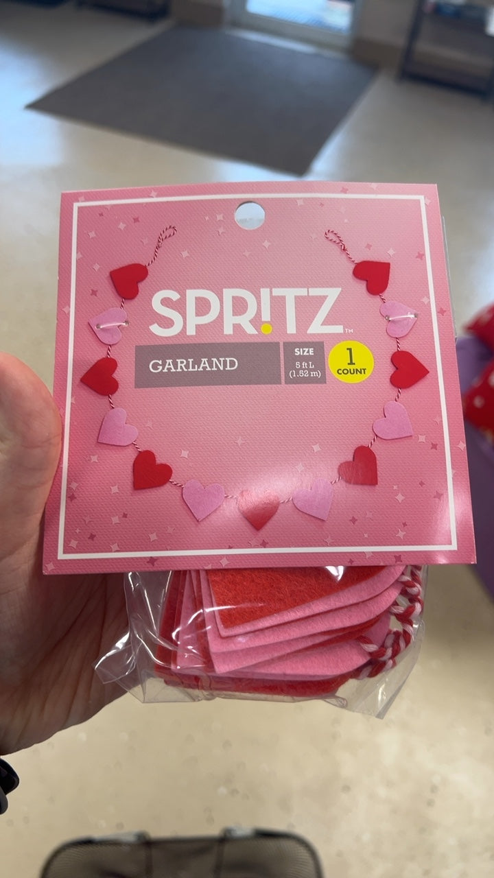 Spritz Garland