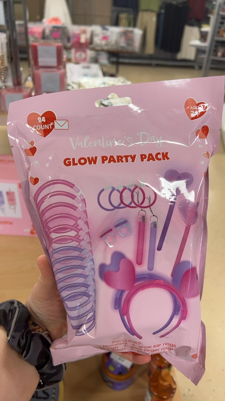 Valentine’s Party Accessories