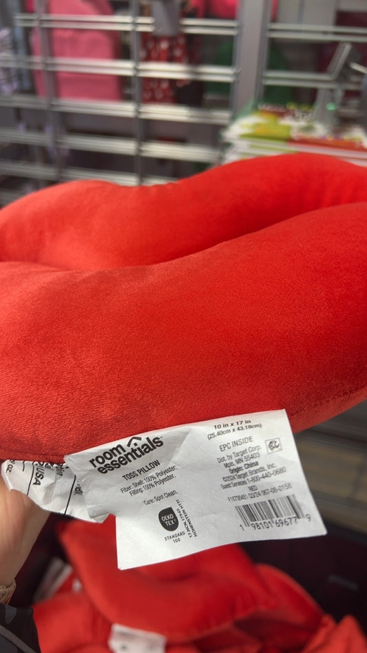Lip Pillow