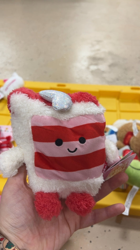 Cake Plushie