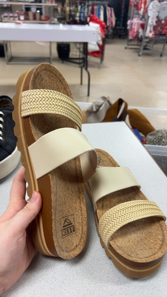 Reef Sandals 9