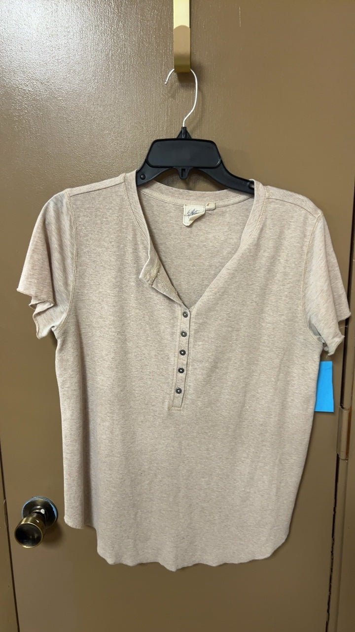 Boutique T-Shirt Medium