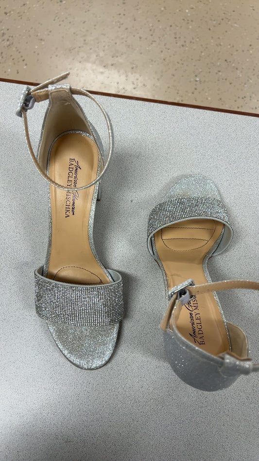 Fancy Sandals 7.5