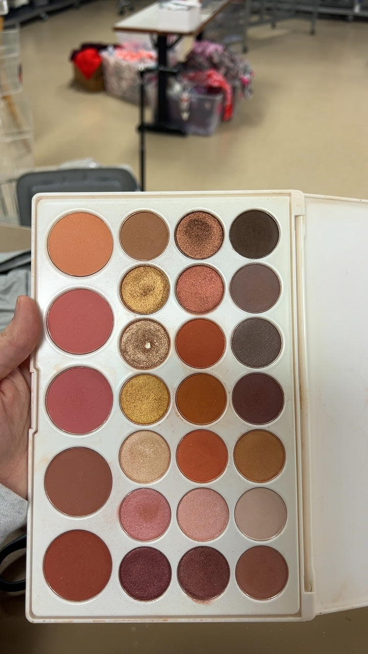 Makeup-Eyeshadow