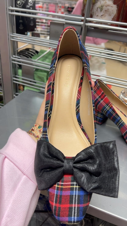 Crown & Ivy 9.5 Heels