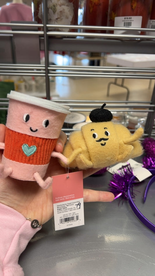 Decorative plush toys