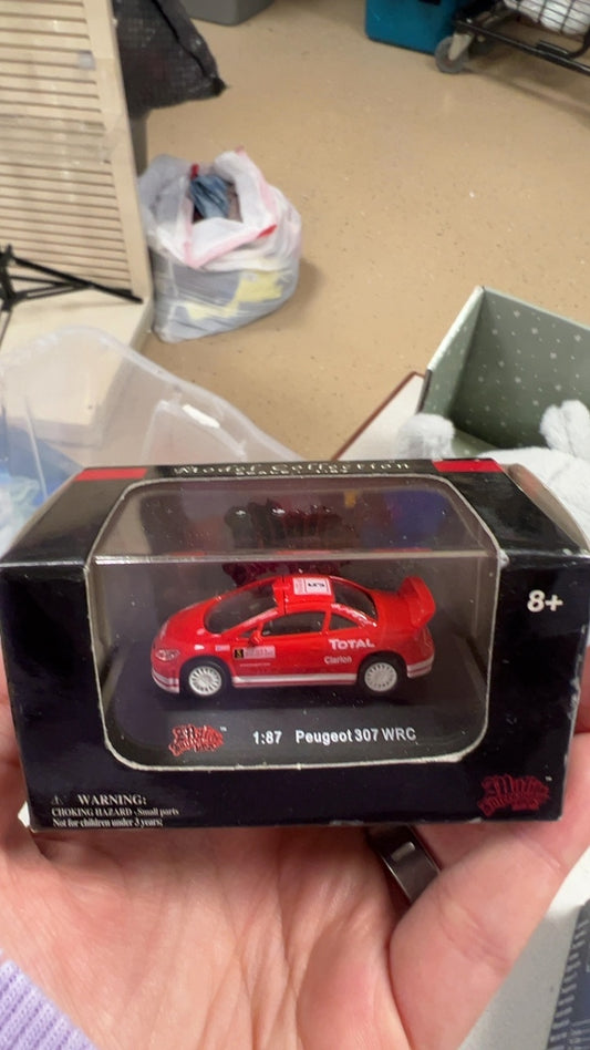 Maisto Toy Car