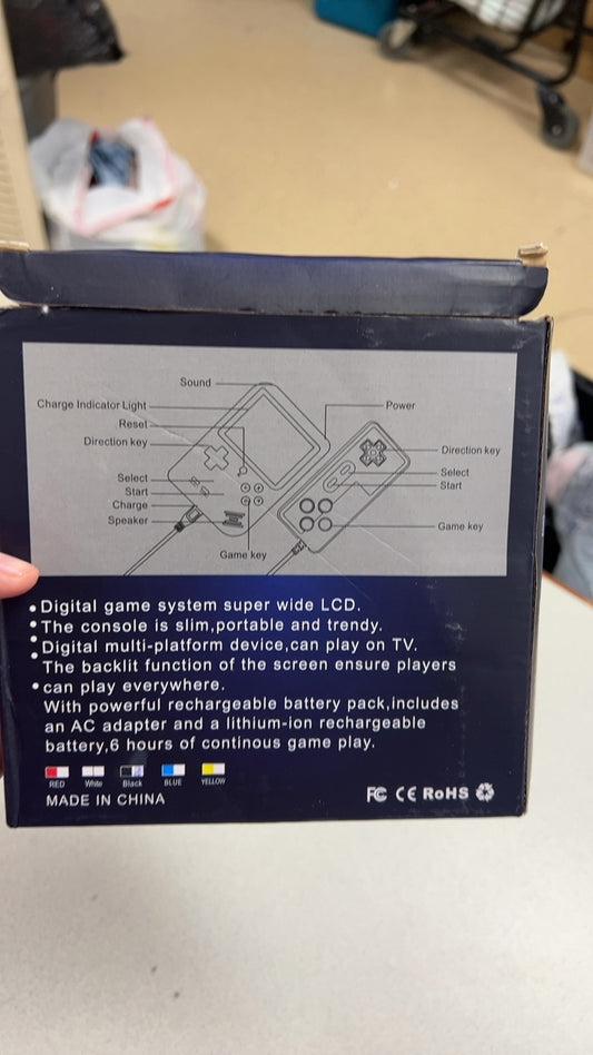 Handheld gaming device