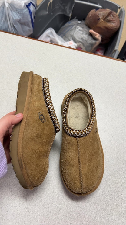 UGG Slippers Youth 2