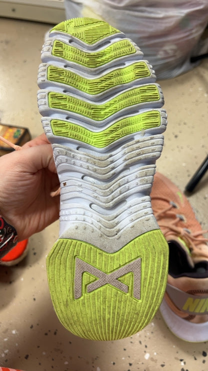 Nike Sneakers 7.5
