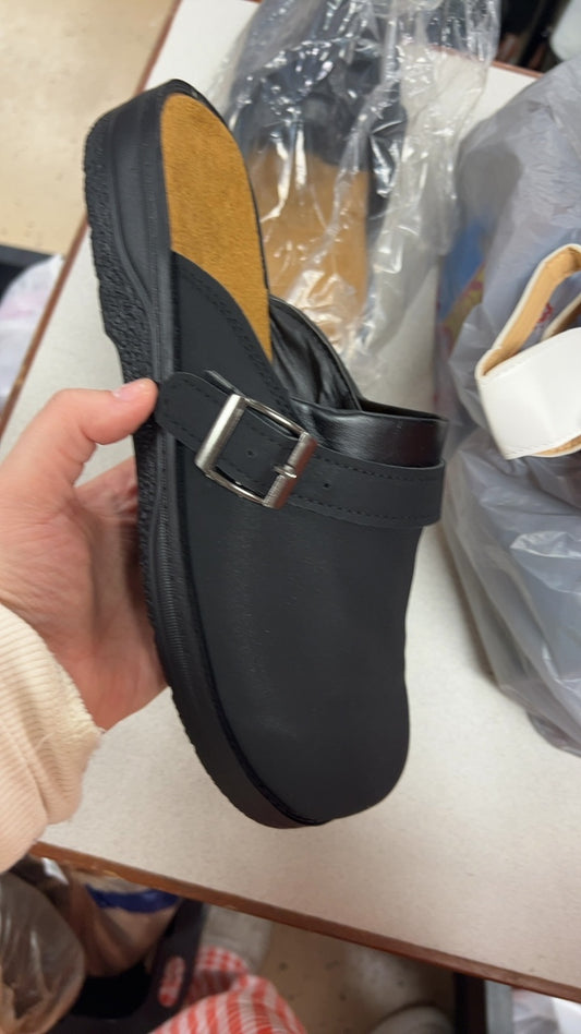 Black Sandals 9.5
