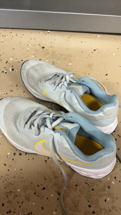Nike Sneakers Youth 4.5