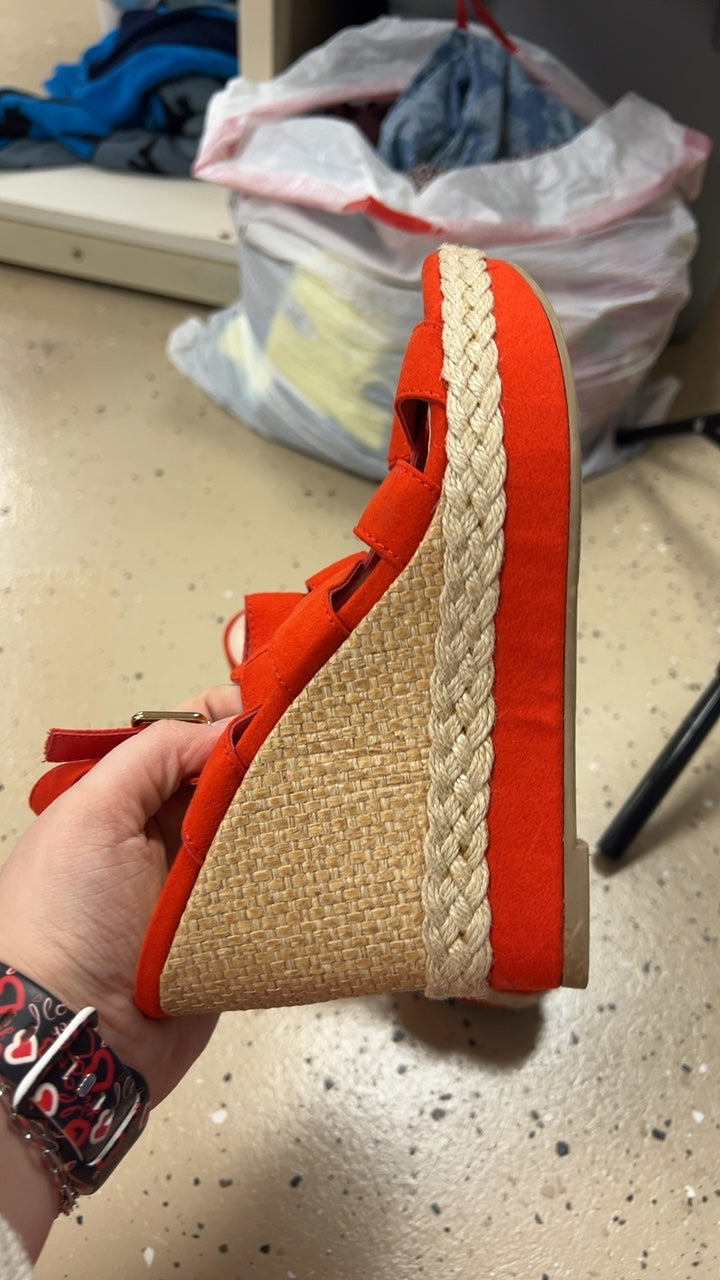 Red Sandals 7.5