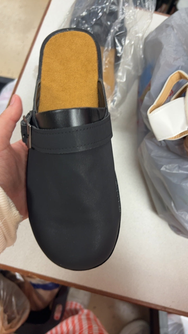 Black Sandals 9.5