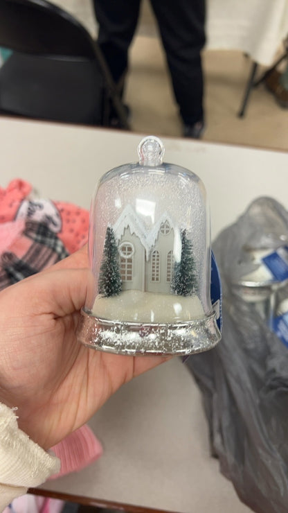 Yankee Candle Decorative Snow Globe