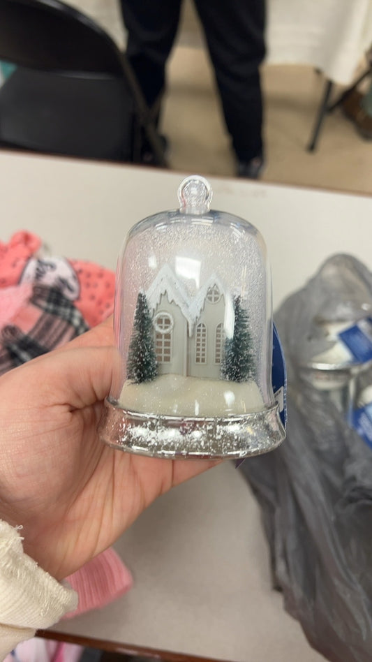 Yankee Candle Decorative Snow Globe