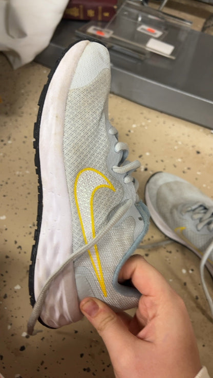 Nike Sneakers Youth 4.5