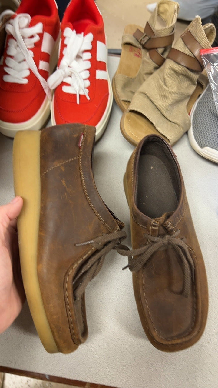 Clarks Shoes 7.5