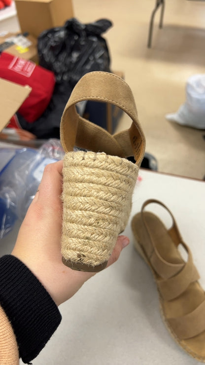 Sandals 7.5