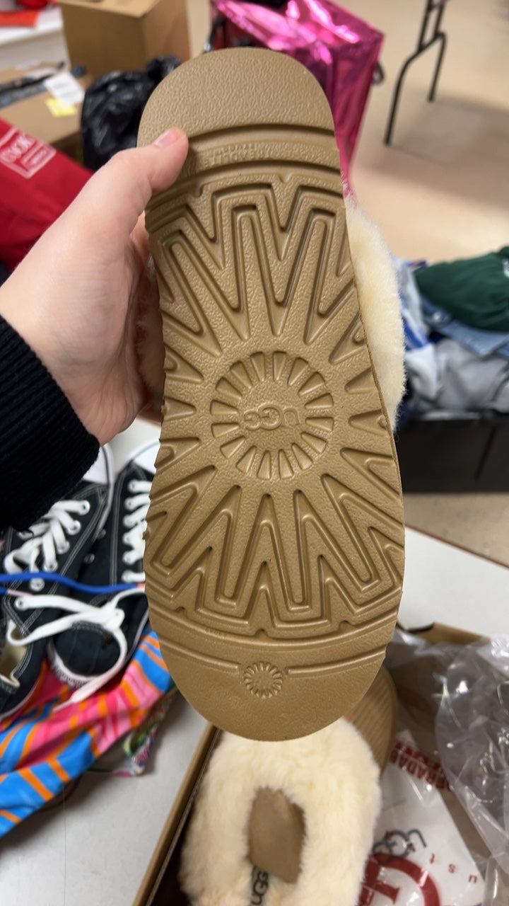 Ugg Slippers 9