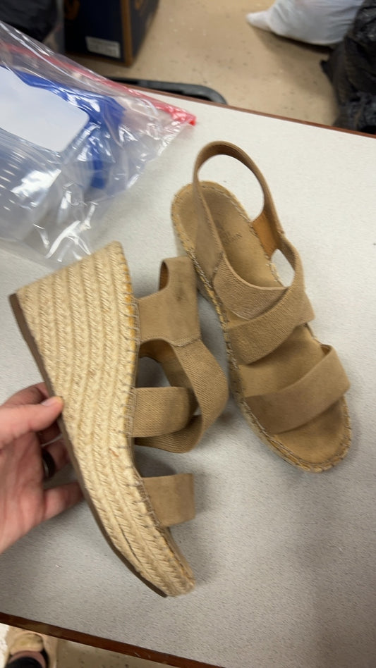 Sandals 7.5