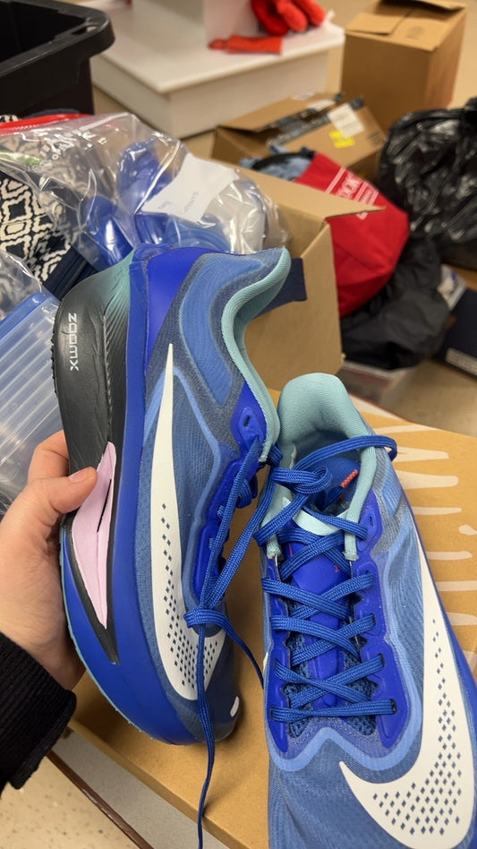Nike Sneakers Mens 7