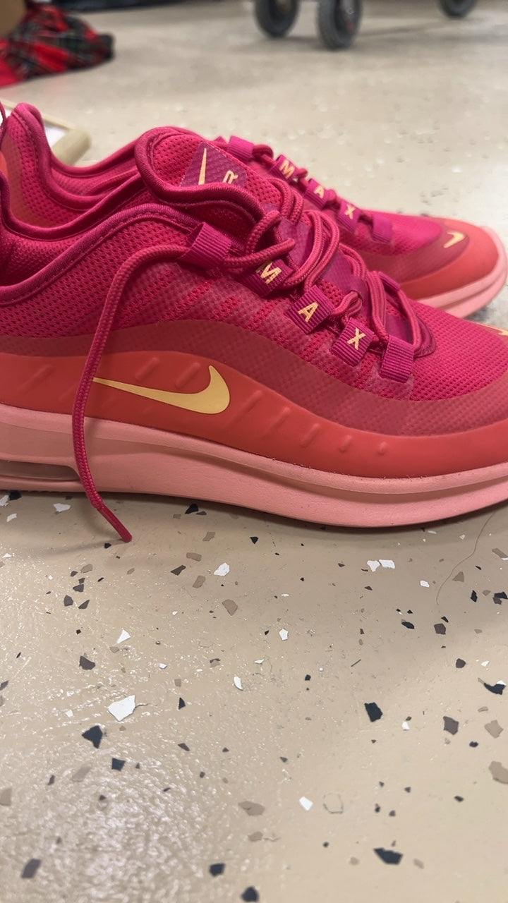 Nike Sneakers 8