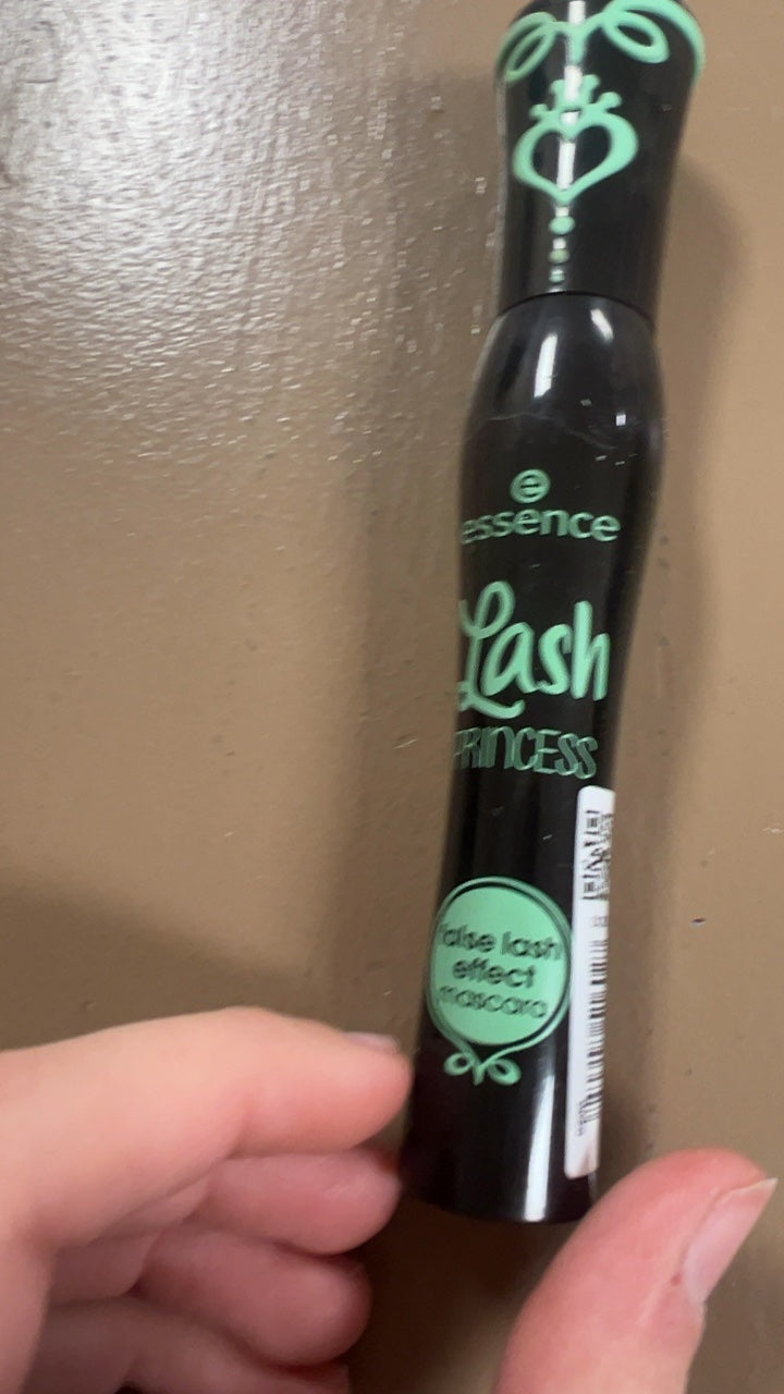 essence Mascara
