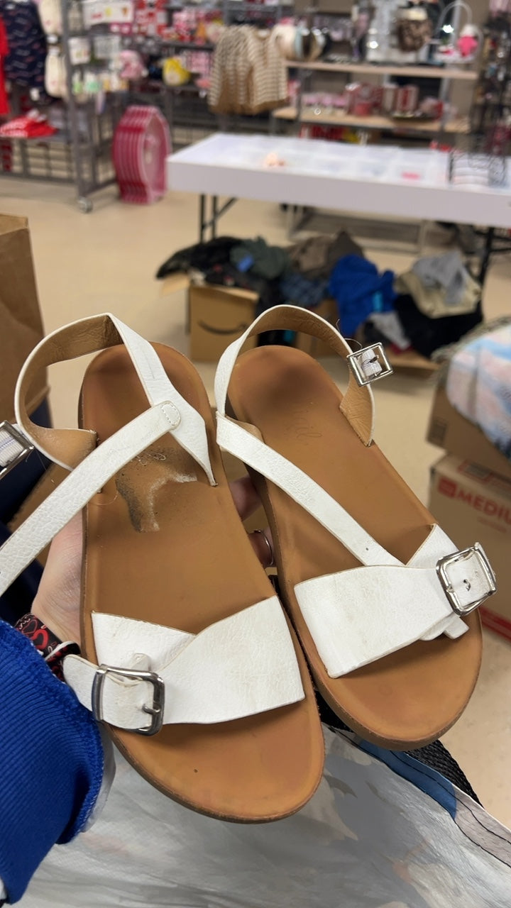 Sandals Youth 3