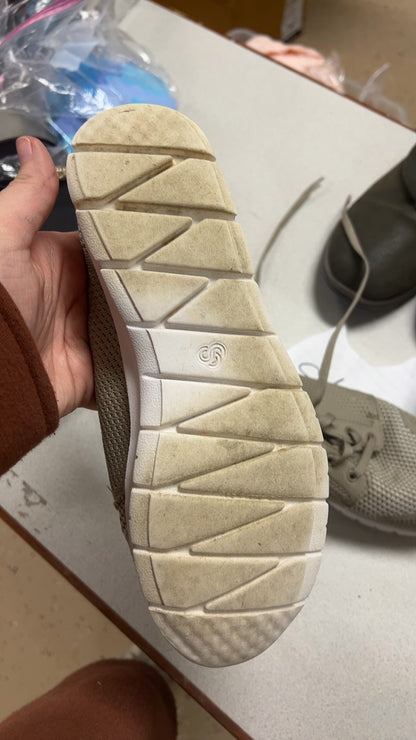 Clark’s Sneakers 6.5
