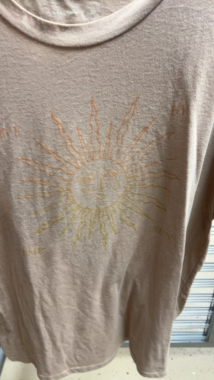 American Eagle T-Shirt Medium