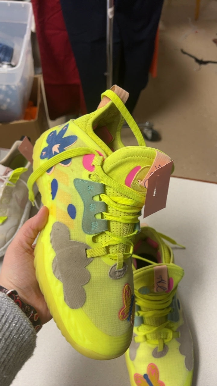 adidas Sneakers 7.5