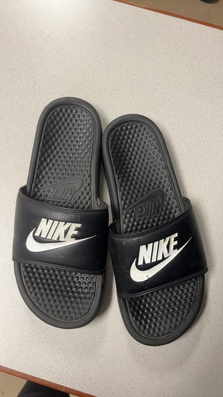Nike Slippers 8