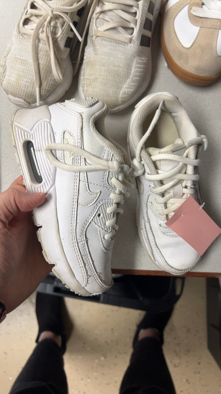 Nike Sneakers 11 youth